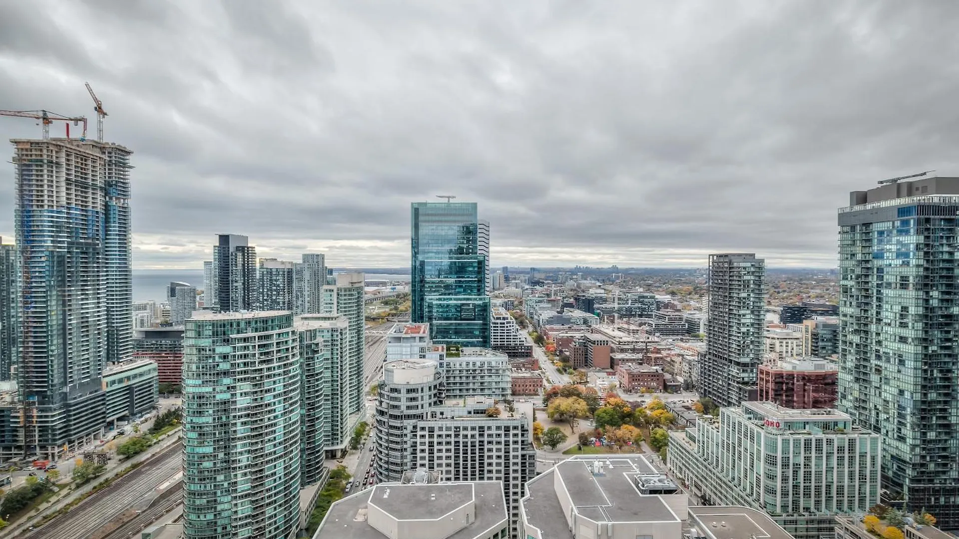 Rivetstays - The Atmos I Toronto